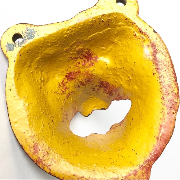 Cast Iron mounted trophy bear necklace wall holder - Picture 5 of 5